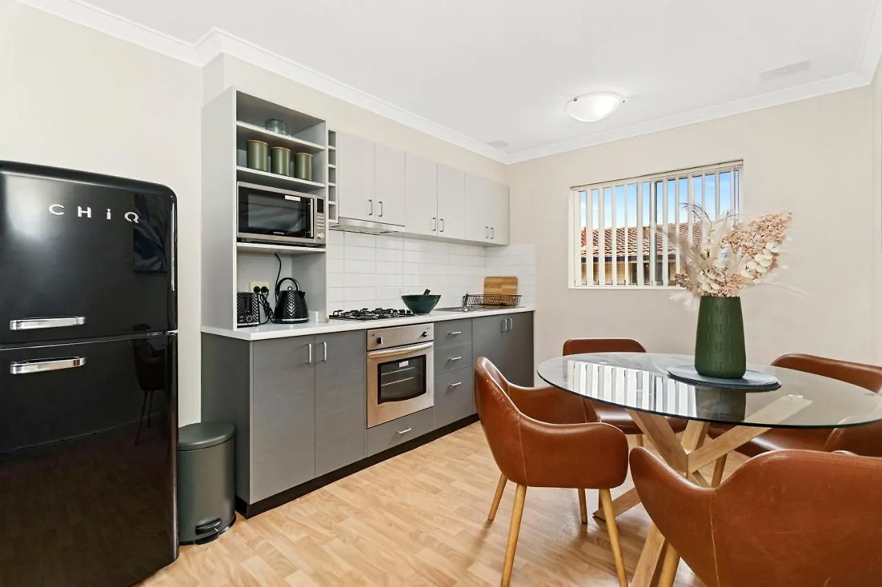 8 Cute Cunningham Close To Subiaco - Sleeps 4 Perth Apartment